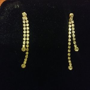 Earrings with dangling back